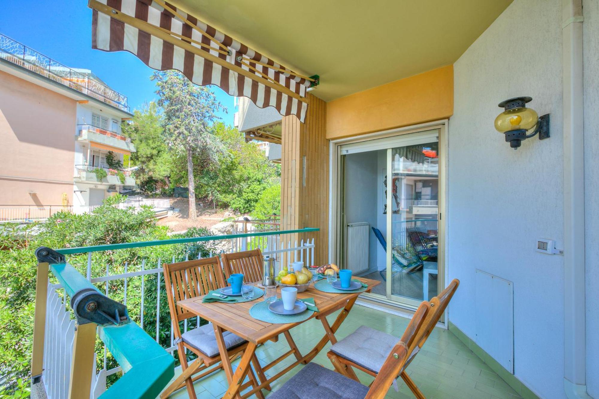 Casa Emma With Sea Glimpse - Happy Rentals San Remo Exterior foto